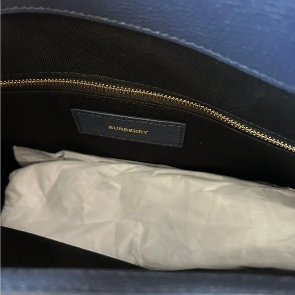 NWT Burberry banner bag navy - Picture 3 of 5